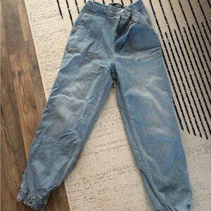 Hollister Ultra High Rise Baggy Joggers Jeans